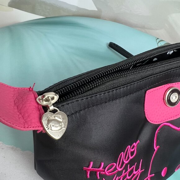 Hello Kitty MAKEUP BAG - Picture 6 of 7